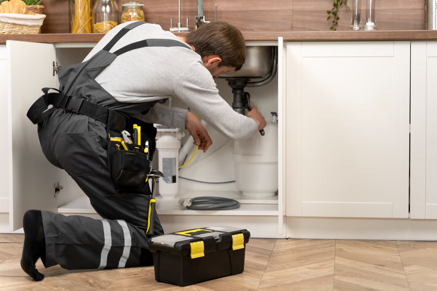 Keeping your home in top condition. Small issues can turn into big problems if left unattended. We offer reliable maintenance services to fix the wear and tear of everyday life. From repairing leaky faucets and creaking doors to general woodwork repairs, we handle the small jobs that make a big difference in your living comfort.